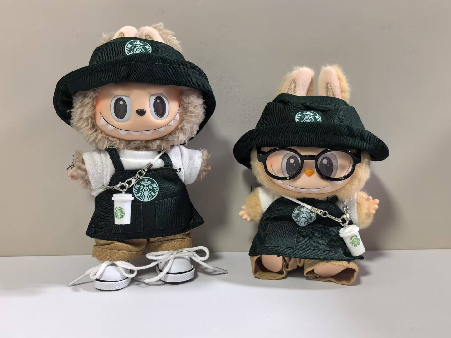 Labubu Barista Outfit Green| Starbucks Inspired | Bucket Hat, Apron, T-shirt,pants, glasses, Coffee | Perfect Gift|Labubu Barista Outfit Green| Starbucks Inspired | Bucket Hat, Apron, T-shirt,pants, glasses, Coffee | Perfect Gift| Kids and Teenager Gift